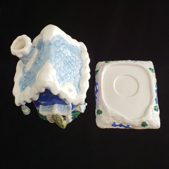 Winter Christmas Cottage Tealight Candle Holder - Picture 6 of 7